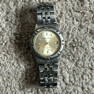 Timber‎ creek women’s vintage silver/gold bracelet watch OS measurements shown